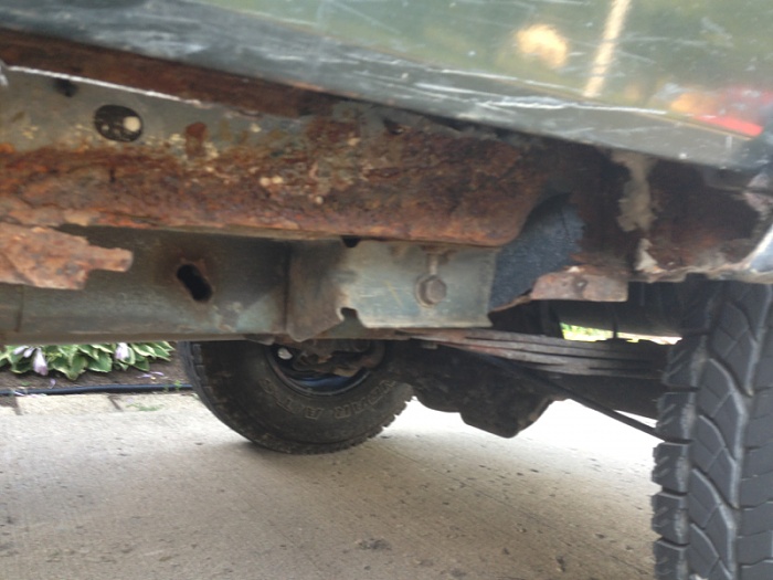 How to replace jeep cherokee rocker panels #2
