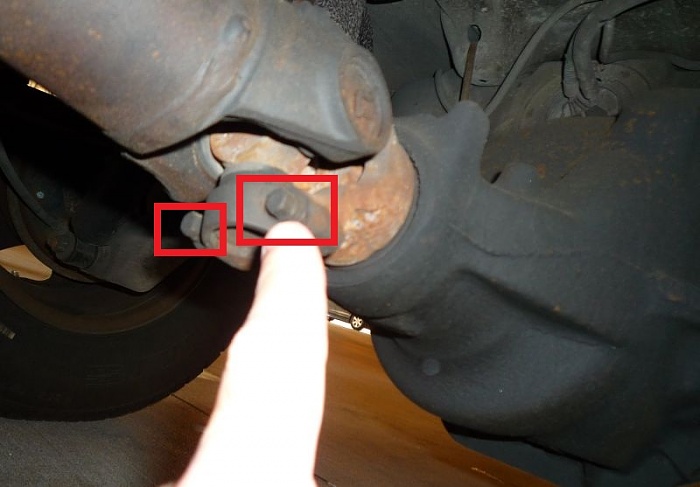Jeep cherokee rear drive shaft removal #3