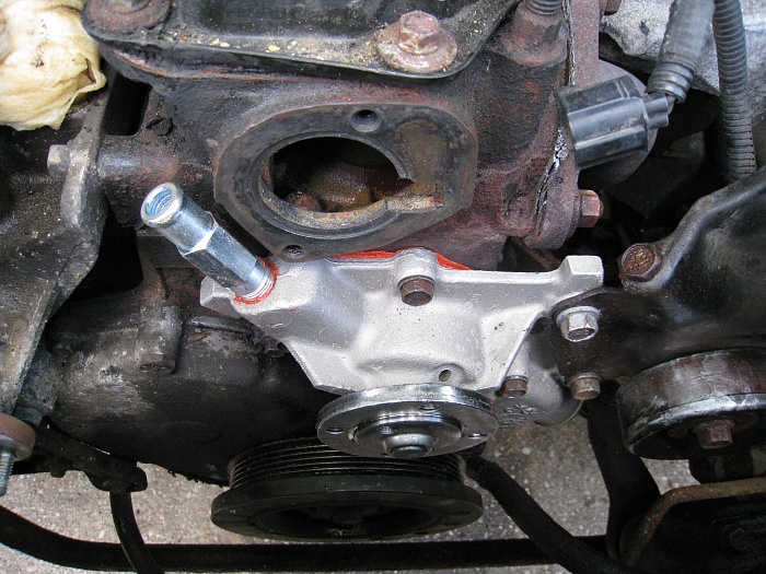 2000 Jeep water pump replacement