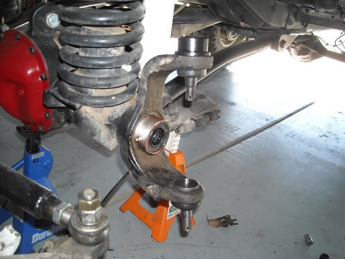 Jeep cherokee ball joint replacement #4