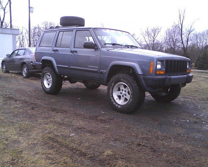 Jeep Cherokee Lifted 3. 31#39;s on a 3 Inch Lift - Jeep