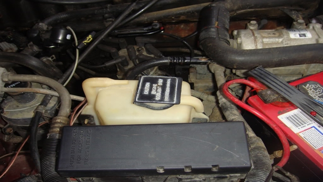 Jeep Cherokee 1984-2001: Why is My Car Running Hot?
