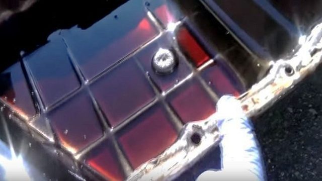 Jeep Grand Cherokee 1999-2004: How to Change Automatic Transmission Fluid