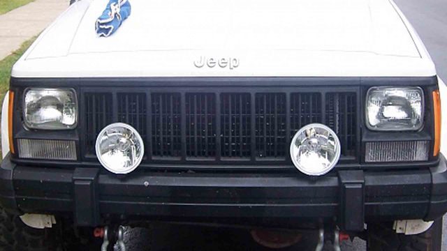 Jeep Grand Cherokee ZJ 1993-1998: How to Install Factory Fog Lights