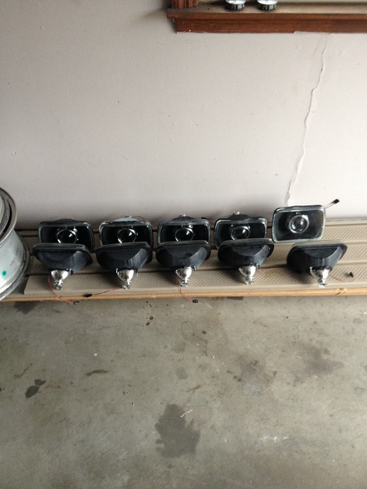 HID projector housings-image-790532252.jpg