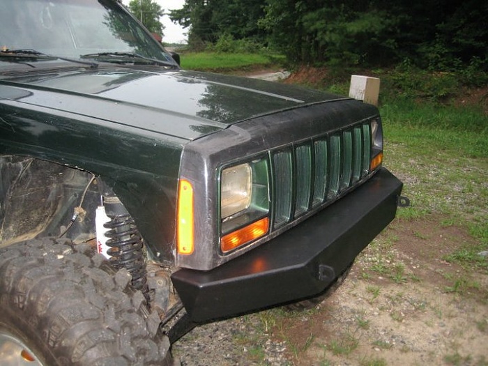 Jeep Cherokee XJ Front Bumper-162967_178598825514037_178586492181937_439075_780336_n.jpg