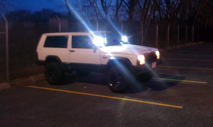 A~Pillar Light Brackets (XJ)-forumrunner_20120212_080745.jpg