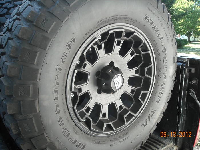 (5) KMC XD800 Misfit wheels (jeep)(0hio)-km2-kmc-001.jpg