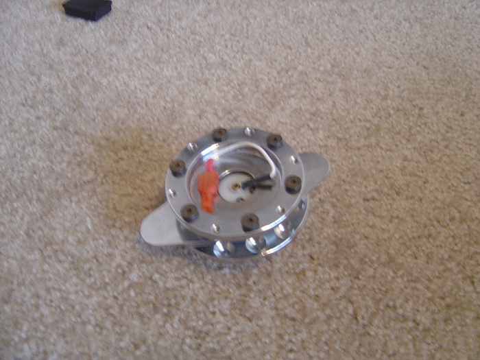 Free VW hub caps, valve cover, momo pedals and quick release hub.-dsc01191.jpg