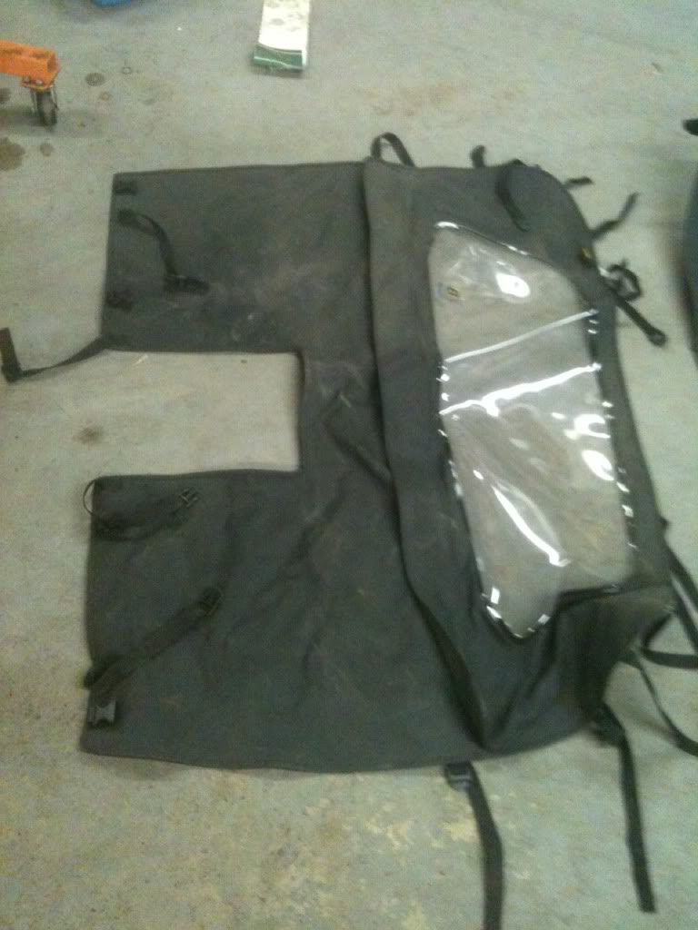 Name:  jeeptonneau4.jpg
Views: 21
Size:  80.4 KB