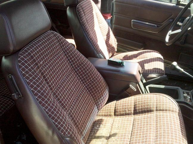 Parting Out 87 and 94 Police Edition-img_20110326_143431.jpg