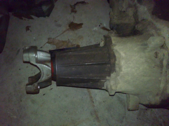 Misc XJ Parts-yoke-tcase.jpg