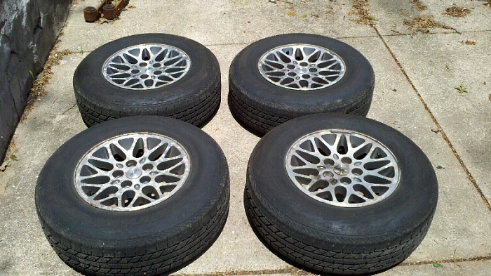 Stock-ish tires for my stock XJ. (225/235 preferred)-forumrunner_20120819_201801.jpg