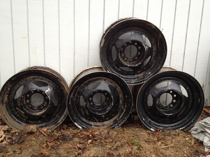 Need 15 - 16 x 8 set of wheels w or wo tires-image-2500395089.jpg