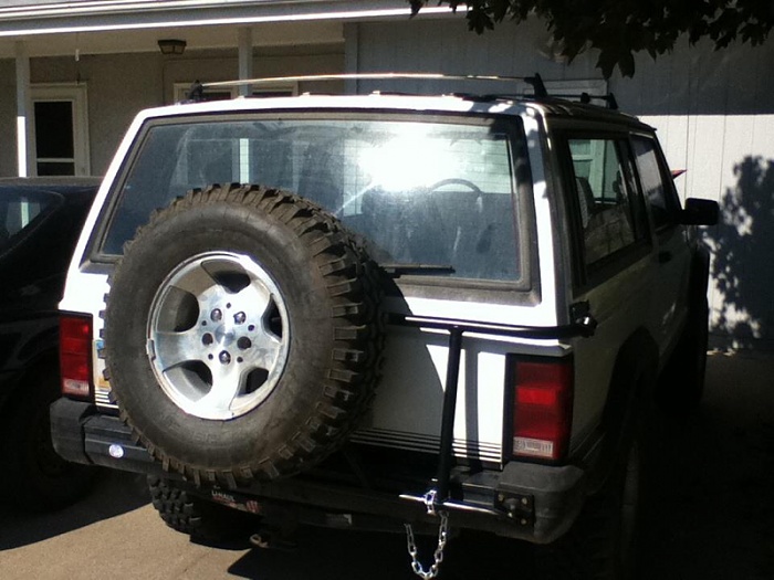 Fender, tail light, and carrier-image-1610124197.jpg