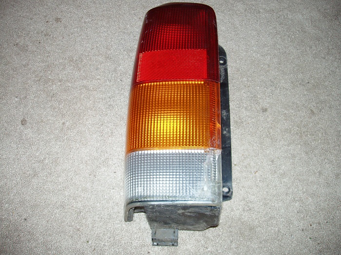 Need driver  tail light-p1010019.jpg