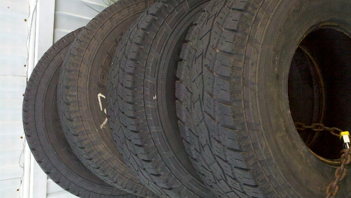 33 tires-forumrunner_20110706_193521.jpg