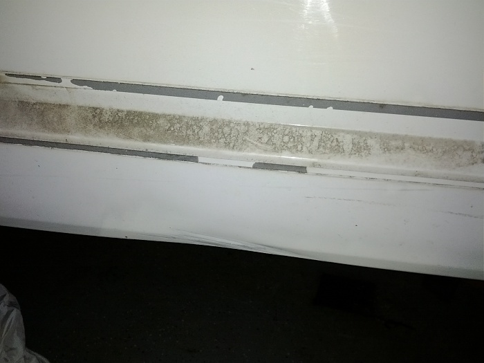 White 97+ passenger fender and white front bumper-door3.jpg