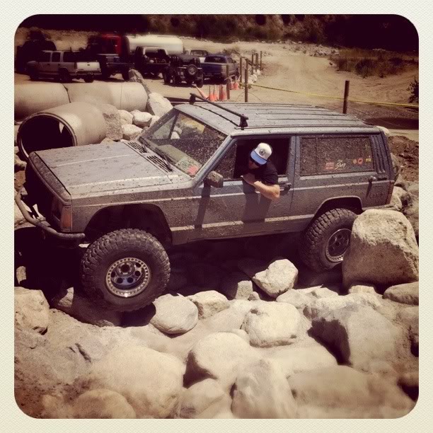 Name:  azusa.jpg
Views: 94
Size:  96.1 KB