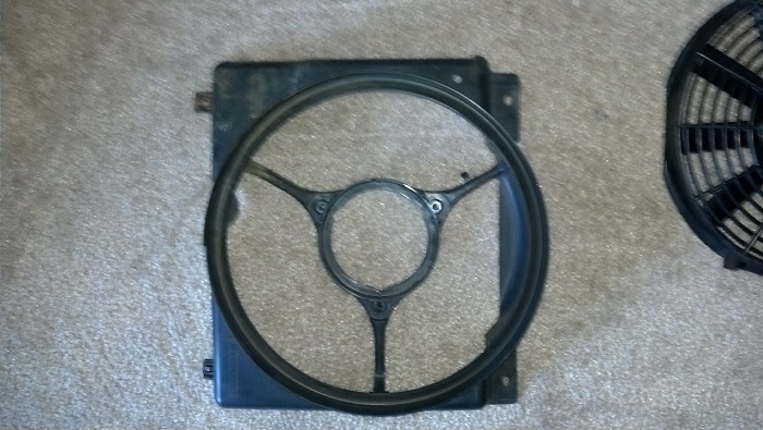 10 inch 1100cfm factory e fan replacement. w/pics-fan0002.jpg