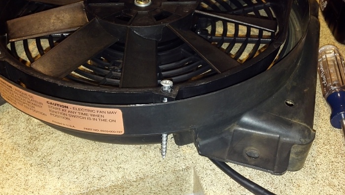 10 inch 1100cfm factory e fan replacement. w/pics-fan0003.jpg