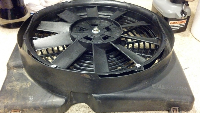 10 inch 1100cfm factory e fan replacement. w/pics-fan0005.jpg