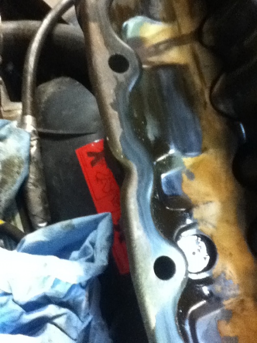Rusty valve cover-image-3770323432.jpg