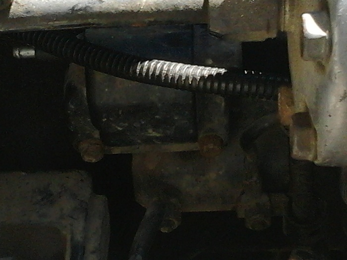 1996 Jeep Cherokee Ignition Coil Removal-2012-04-22-13.50.22.jpg