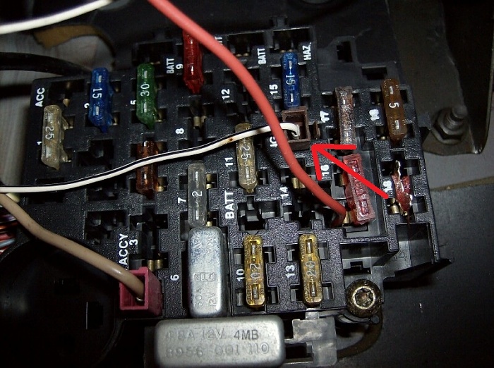IGN Wire in the fuse panel???-cherokee-fuse-panel.jpg