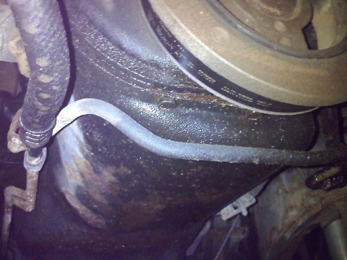 dark oil? sprayed all over bottom of engine-jeep1.jpg