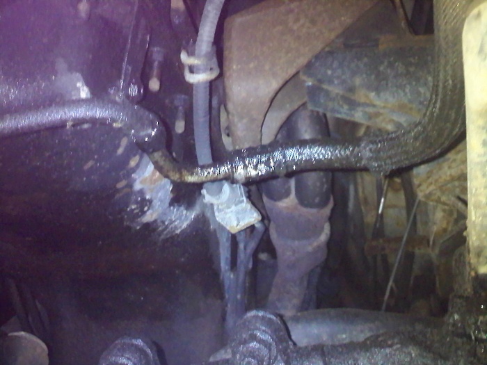 dark oil? sprayed all over bottom of engine-jeep3.jpg