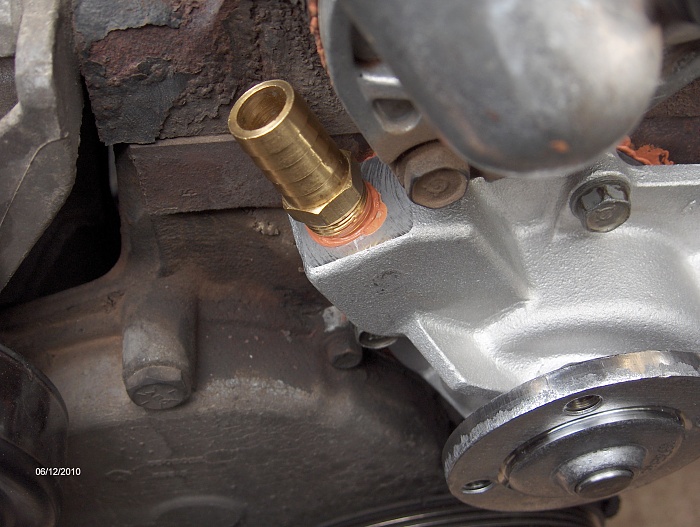 Engine Hose ID + Should it be replaced soon?-003.jpg