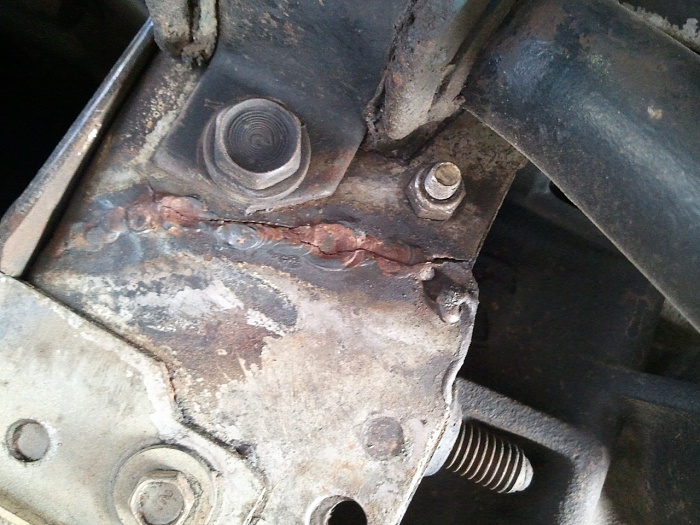 frame Crack please Help-2012-08-14-14.19.49.jpg