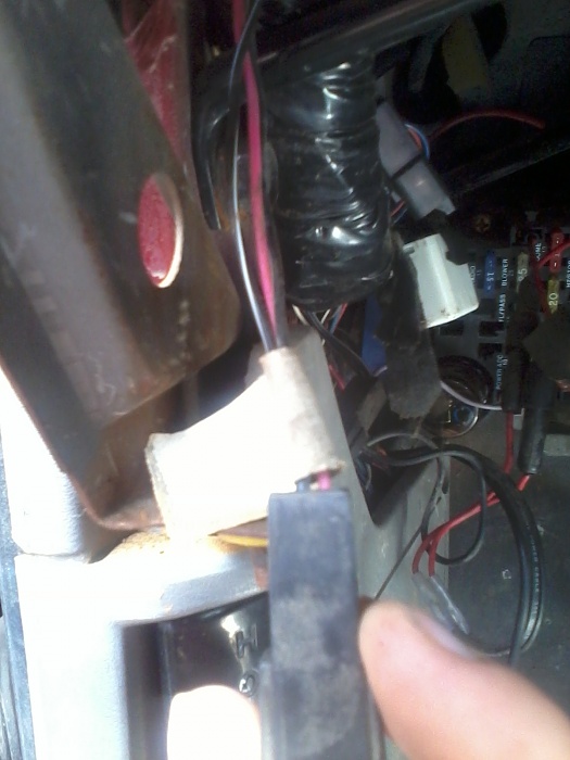 none of the power locks or windows work-img_20120825_115309.jpg
