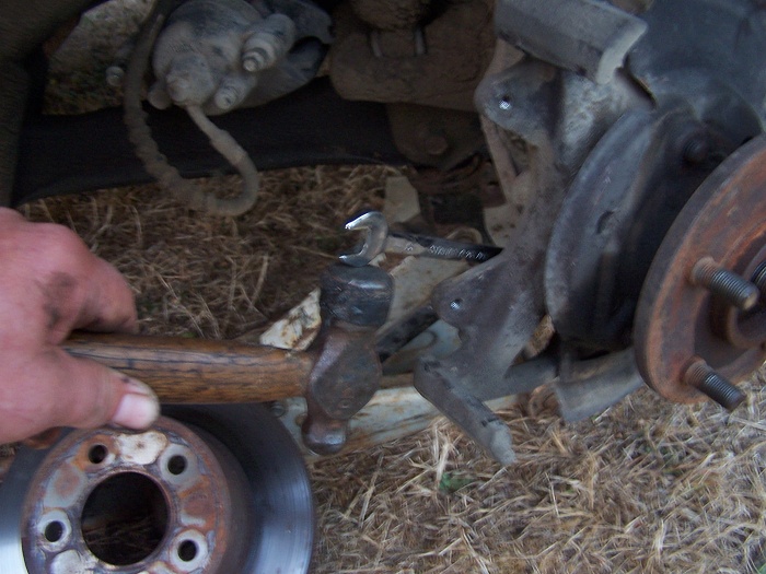 Front axle U-Joint, left with comand track. 'Disco&quot;-101_9754.jpg