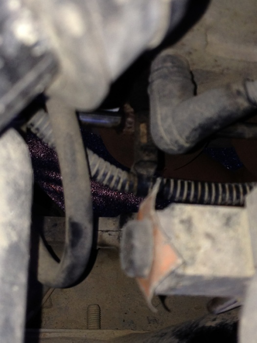 Cracked fuel line-image-2594592590.jpg