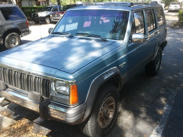 removing oxidation, rust from 89 Cherokee-054.jpg