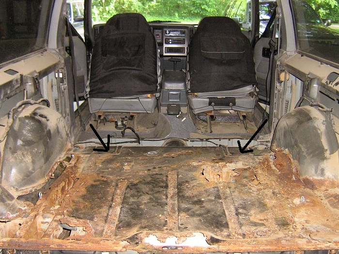 What the heck is it?!?!-rear-floor-pan-001.jpg