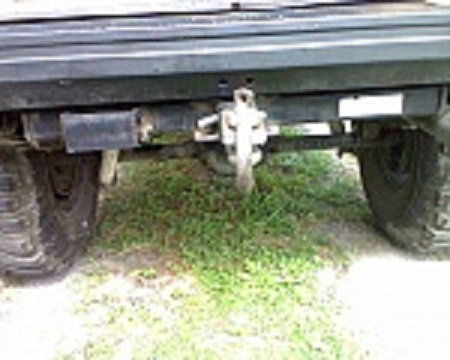 Tow hitch on 99 sport-user17756_pic46538_1305318924_thumb.jpg