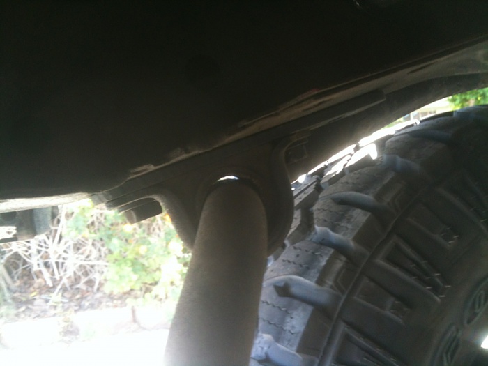 wet oily greasy knuckle, ball joint, steering knock question...-image-4138131504.jpg