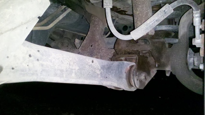 help with noise when turning, check pics-mail.jpg