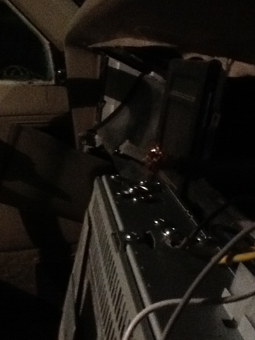 Antenna wire hook up-image-403133344.jpg