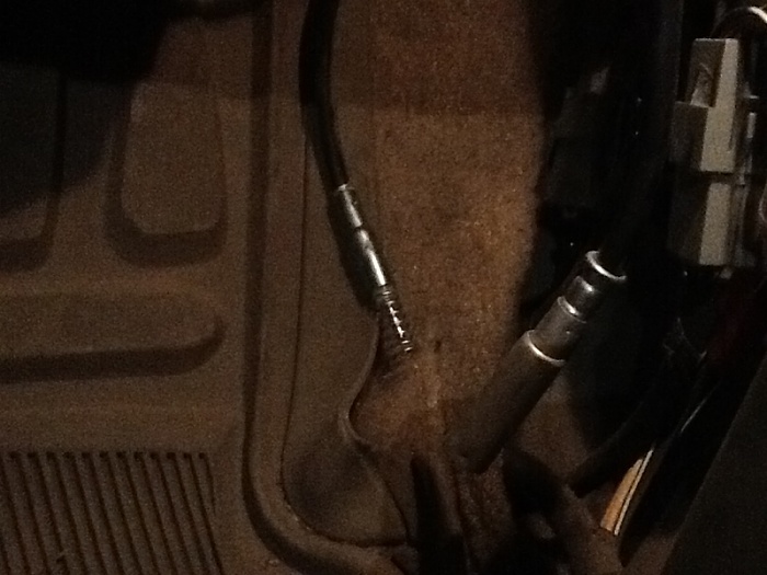 Antenna wire hook up-image-3844705905.jpg