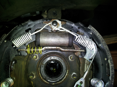 Can't adjust rear brakes-brakes-uppr-280.jpg