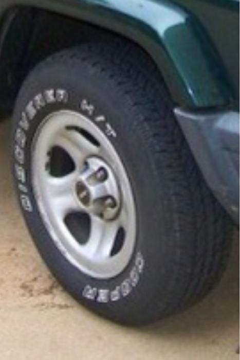Best replacement tire for an OEM Cheokee- no off road-image-2833477212.jpg