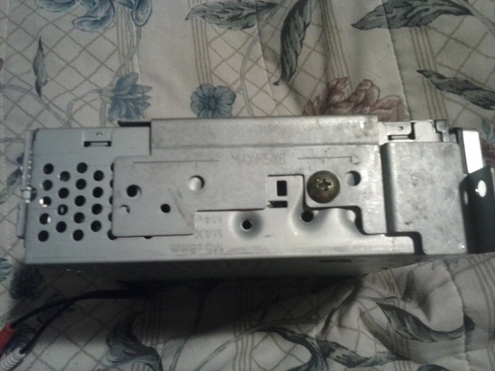 95xj stereo problem-cam00062.jpg