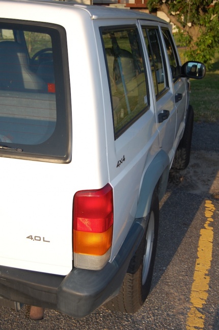 Name:  jeep-exterior.rear.jpg
Views: 51
Size:  94.2 KB