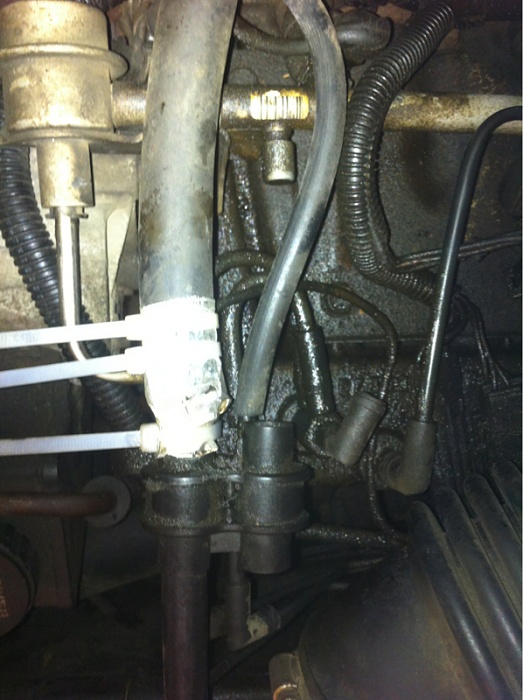 Is something supposed to be hook up to this?-image-3702373775.jpg