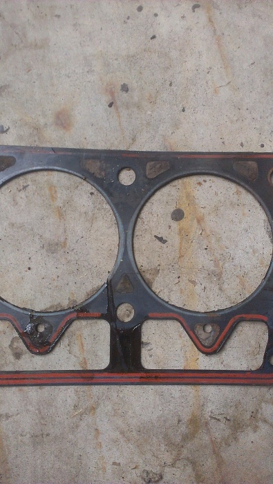 head gasket port holes.-2013-06-24-19.23.40.jpg