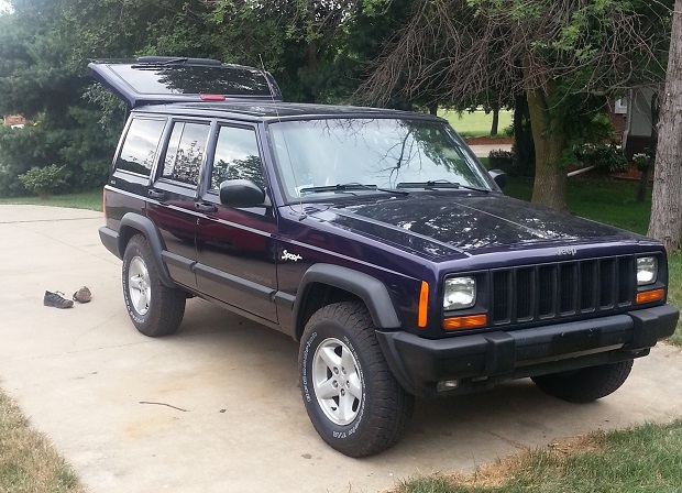 Took jeep in to get roof rust fixed.-20130726_16051069.jpg